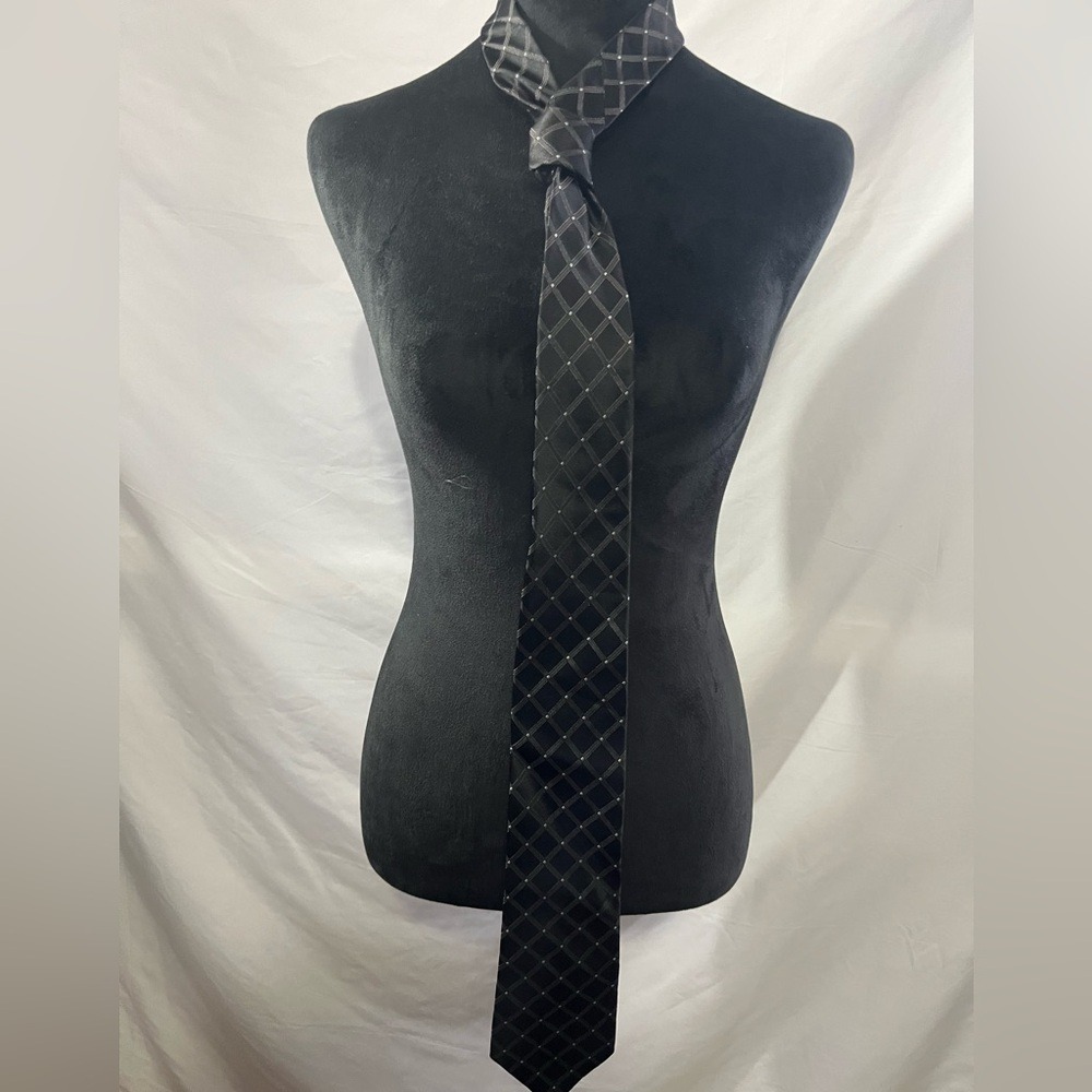 George Windowpane Lattice Tie Black Gray Silver Men's‎ Neck Tie - Picture 2 of 3